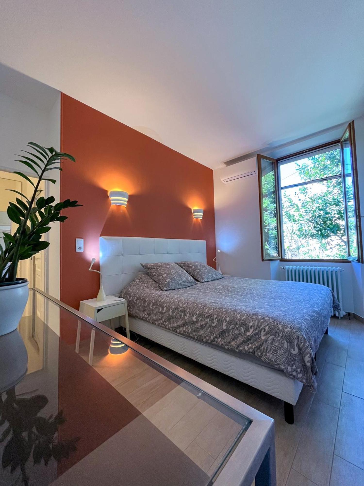 Bed and Breakfast La Thebaide Grasse Exterior foto
